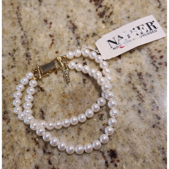 NEW! Vintage Signed Napier Double Strand Faux Pearl Bracelet Gold Tone Clasp - Picture 2 of 8